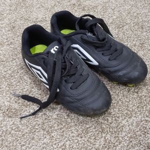 Umbro toddler boy outdoor cleats